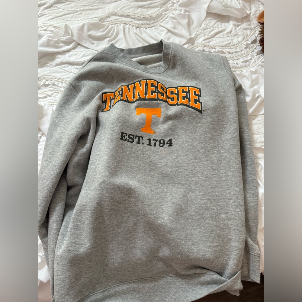 Tennessee sweatshirt